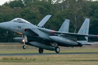 Japanese F-15 arrive in UK