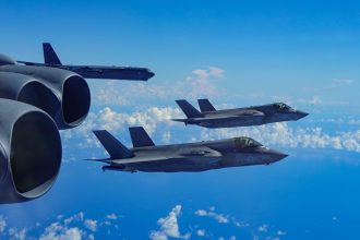 F-35B B-52 Venezuela
