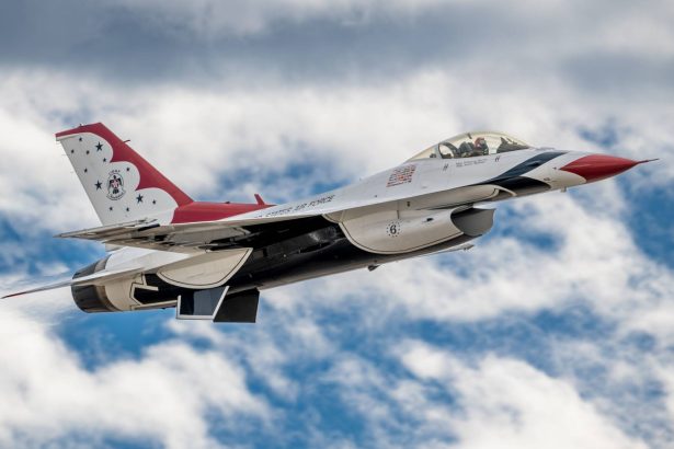 USAF Thunderbirds F-16 Crash
