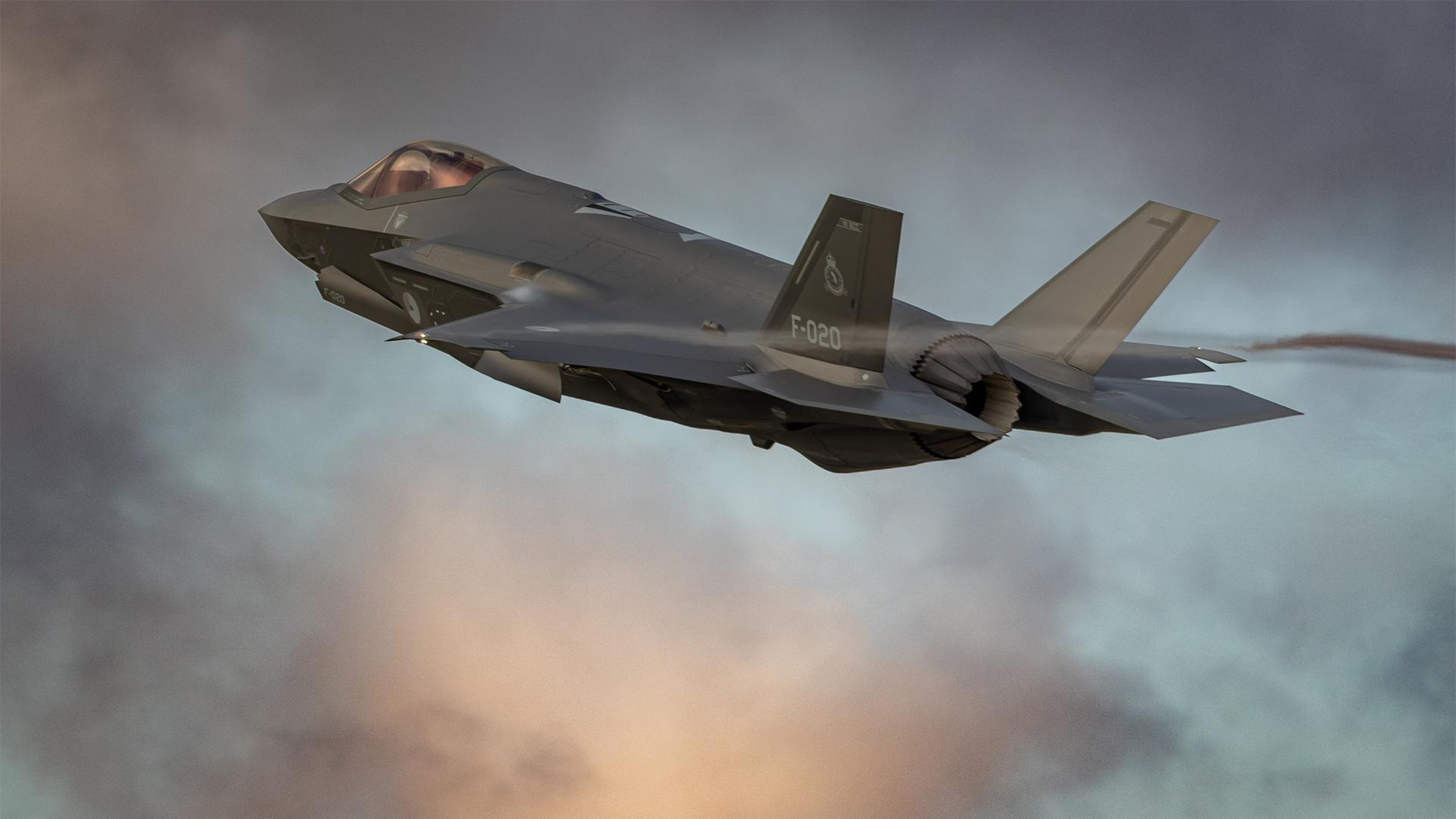 Dutch Defence Secretary Boldly Claims F-35 Software Could Be ‘Jailbroken’