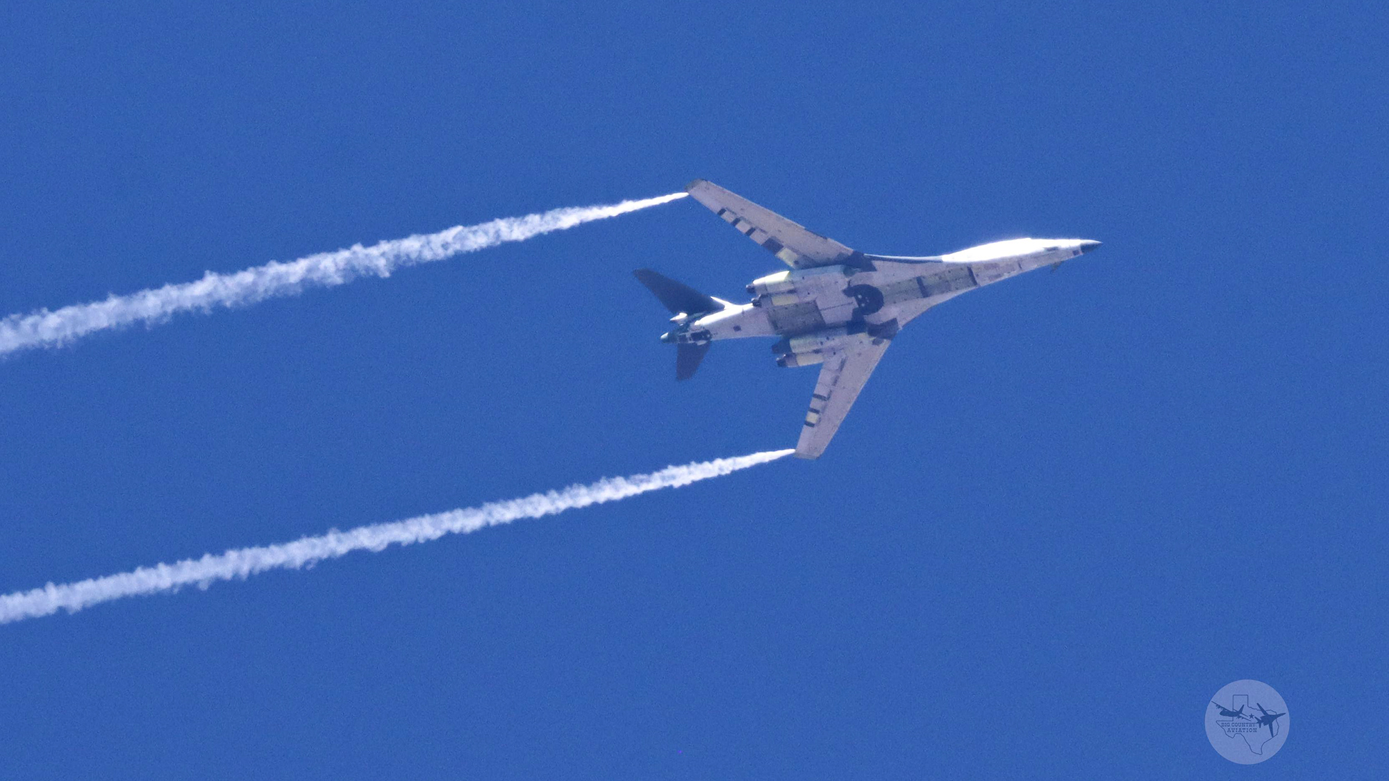 Check Out These Photos of a “Naked” B-1 Bomber Venting Fuel During a Functional Check Flight