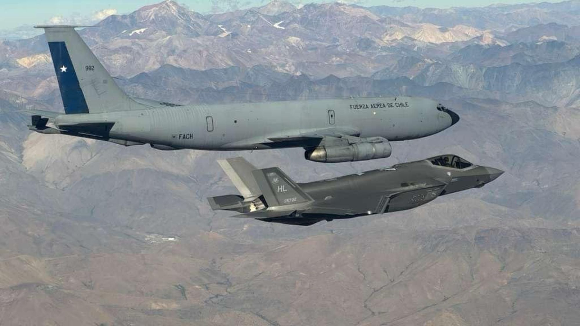 Chilean KC-135 tanker refuels USAF F-35As on its way to Expo FIDAE 2026 Chilean KC-135 tanker refuels USAF F-35As on its way to Expo FIDAE 2026