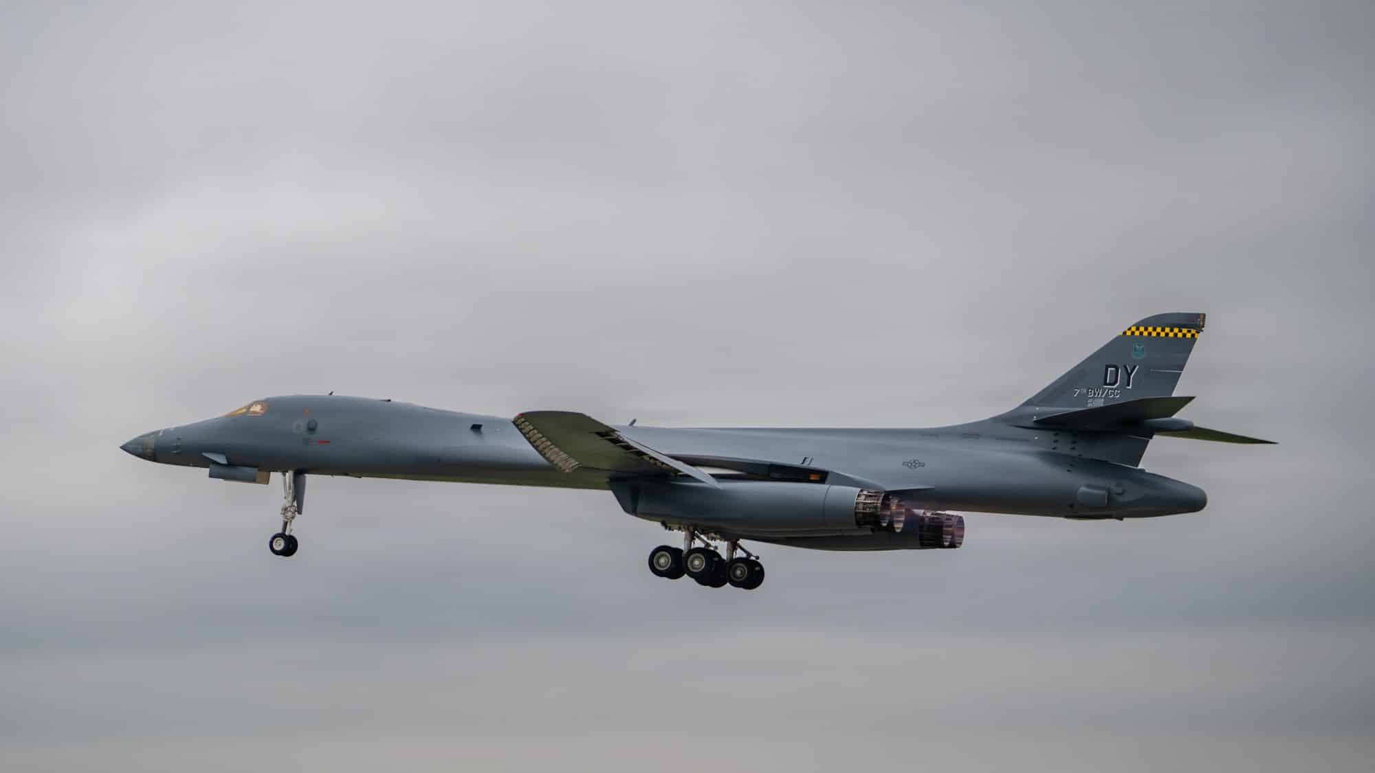 B-1B Bomber “Rage” Returns to Service After Restoration