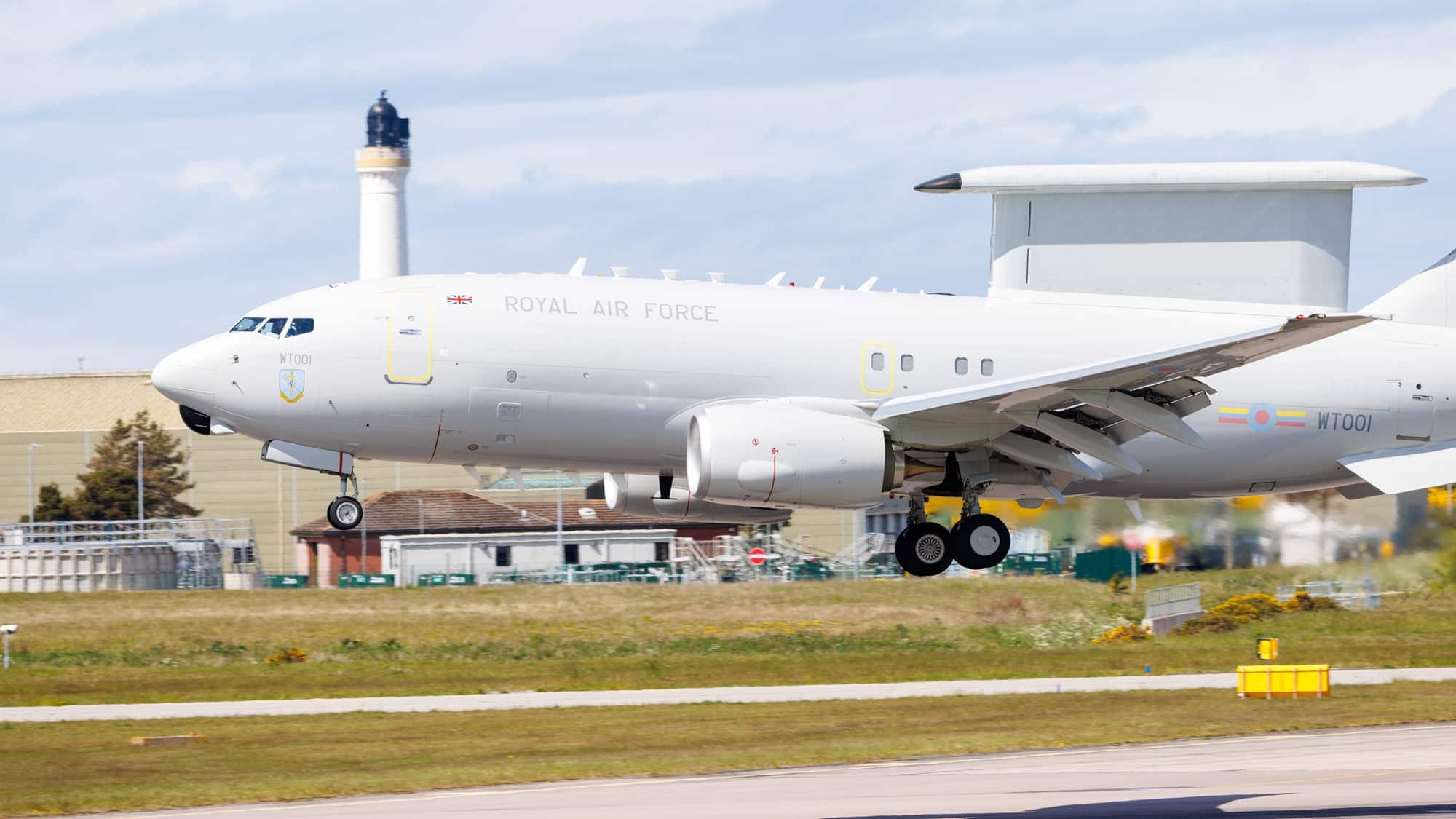 E-7 Wedgetail Arrives At Home Base RAF Lossiemouth for First Time