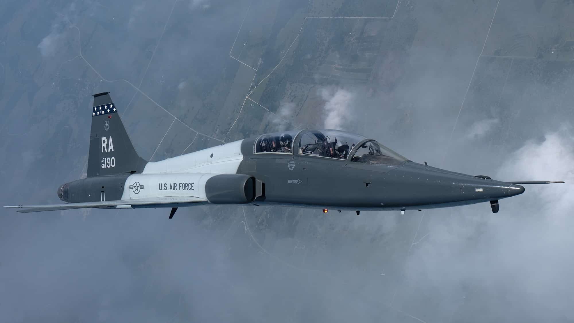 U.S. Air Force Announces Operational Pause for T-38 Talon Fleet