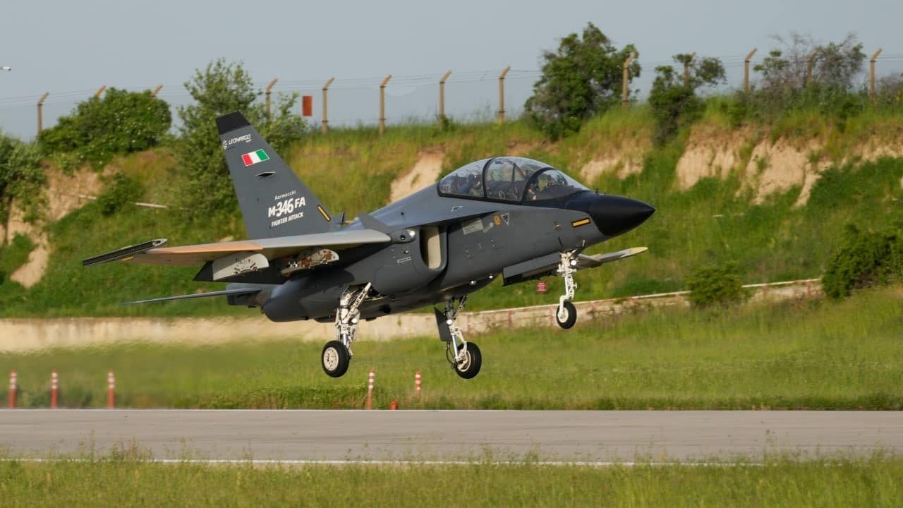 Leonardo and Baykar Share Details of K-SWARM Test with M-346F and Kizilelma UCAV