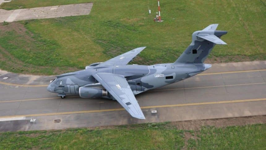 Fist Czech C-390