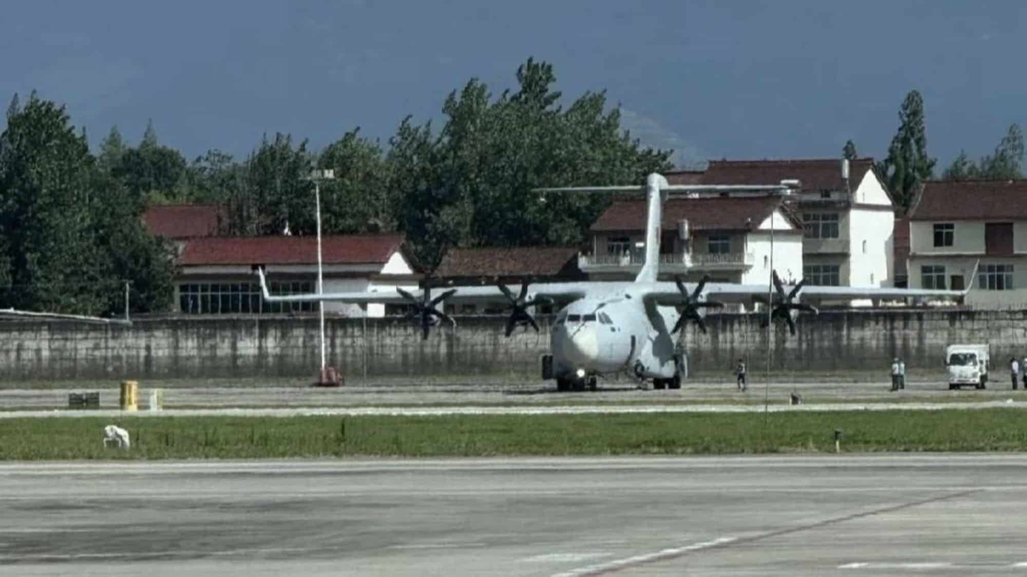China’s Y-15 Turboprop Tactical Cargo Aircraft Emerges in Clearest Images Yet